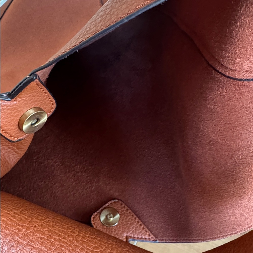 Elegant Brown Hobo Bag NWOT - Picture 6 of 8